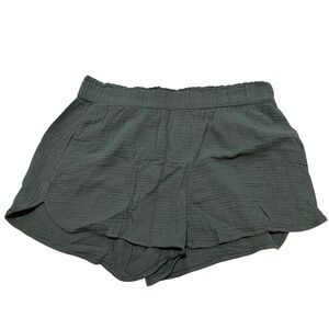 Universal Thread Women's Green Bohemian Shorts
